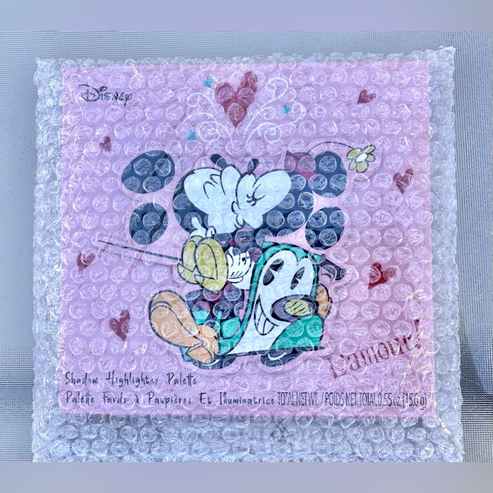 Minnie and Mickey♥️Mouse Eyeshadow Palette - Picture 9 of 9